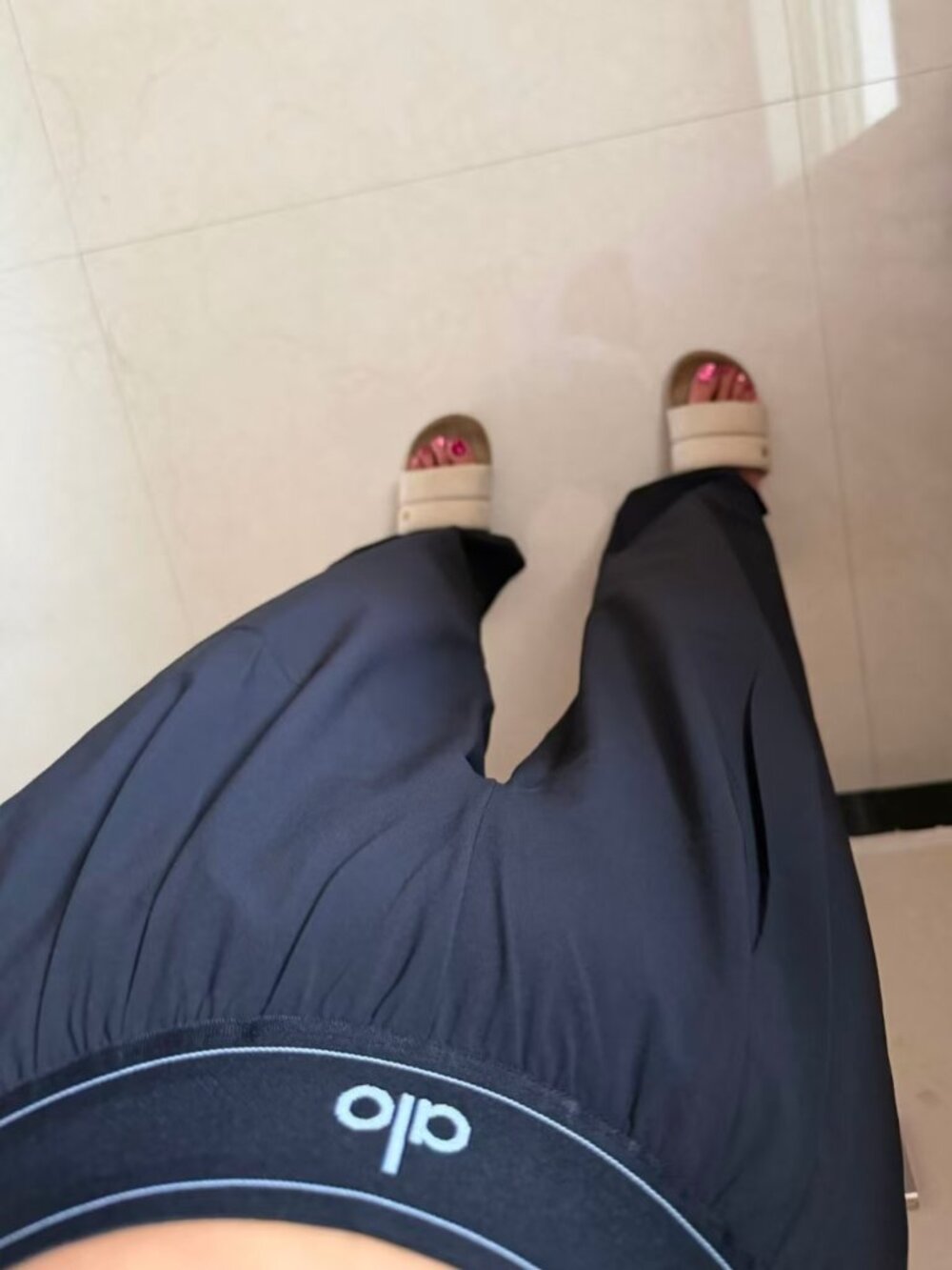 🔮Alo Yoga Suit Up Trouser Relaxed Fit (Regular： 30”Inseam）🧸Chic & Versatile - Picture 9 of 9